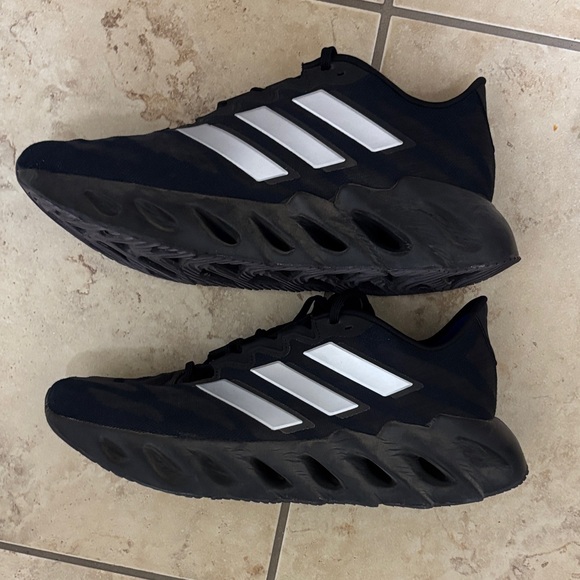 Adidas SWITCH FWD - Picture 4 of 5